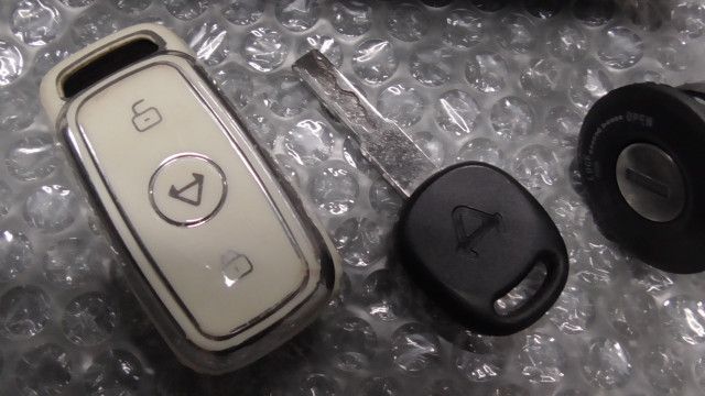 niu UQi Pro R1NBCU110K1001xxx の キーセット 1758177895