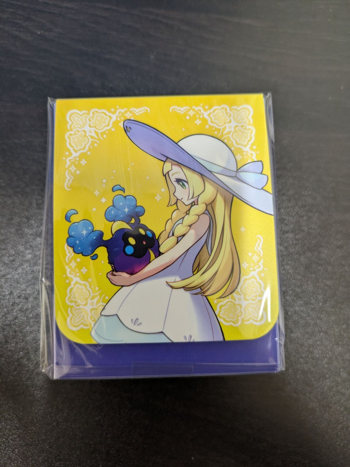 リーリエ アセロラ スリーブ デッキケース メガシンフォニア メガブレイブ ポケカ』リーリエ/アセロラのサプライ付きセットが素敵！「メガ