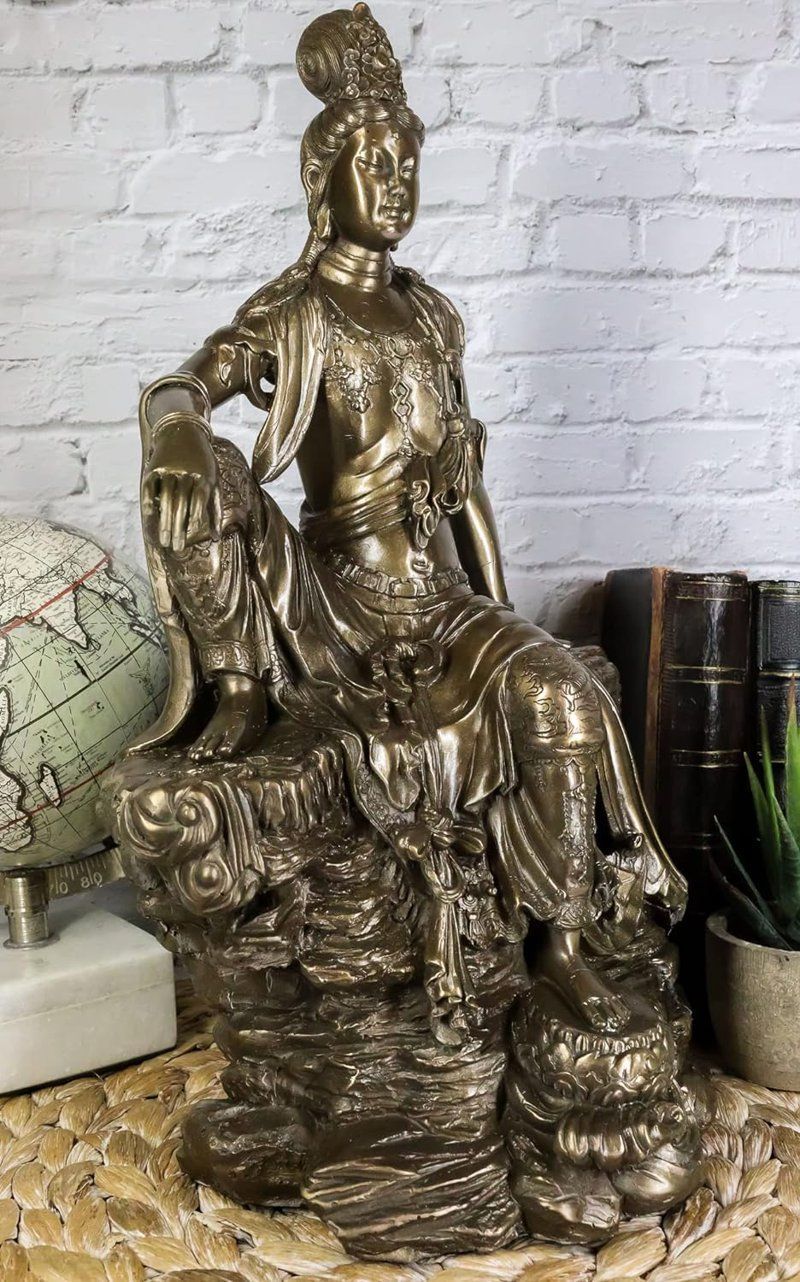 水月観音菩薩像 ブロンズ風彫像 高さ 約35cm 慈悲の仏心置物