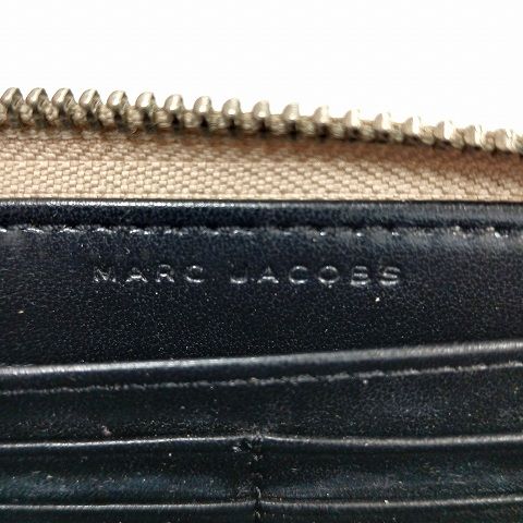 MARC JACOBSベージュ 長財布 ファスナー付き Marc Jacobs ベージュ 長財布 ショッパー付き - メルカリ