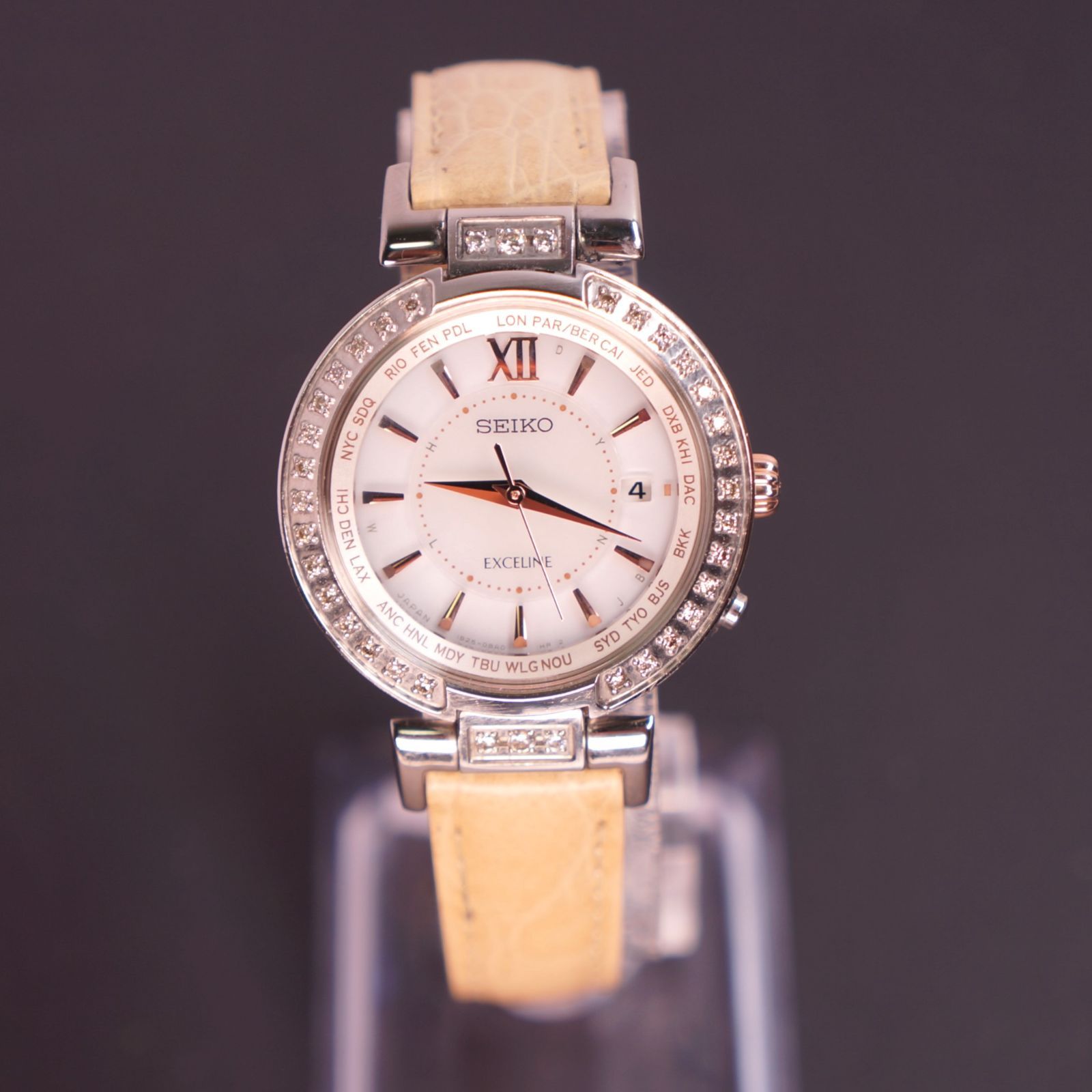 稼働品 SEIKOエクセリーヌ プレステージライン SWCW111 有 電波ソーラー シェル文字盤 ダイヤベゼル ベルト