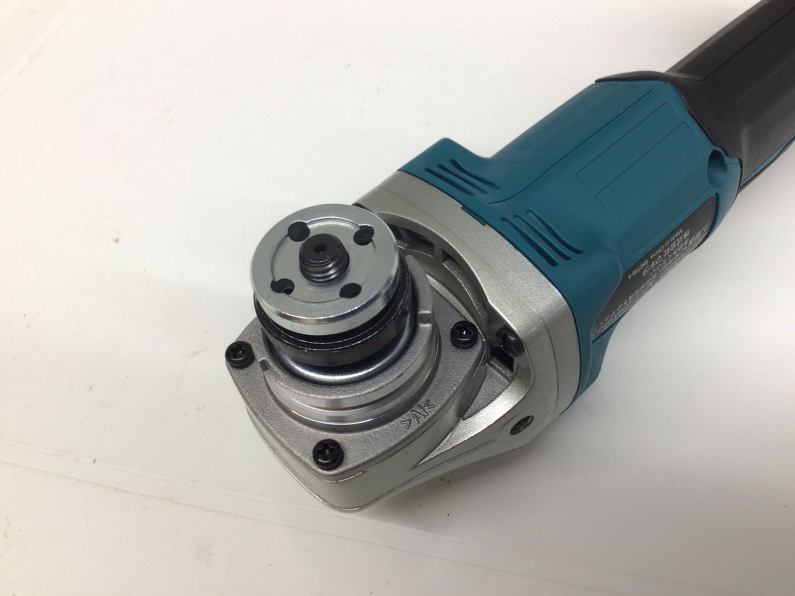 マキタ 100mm18v充電式ディスクグラインダー