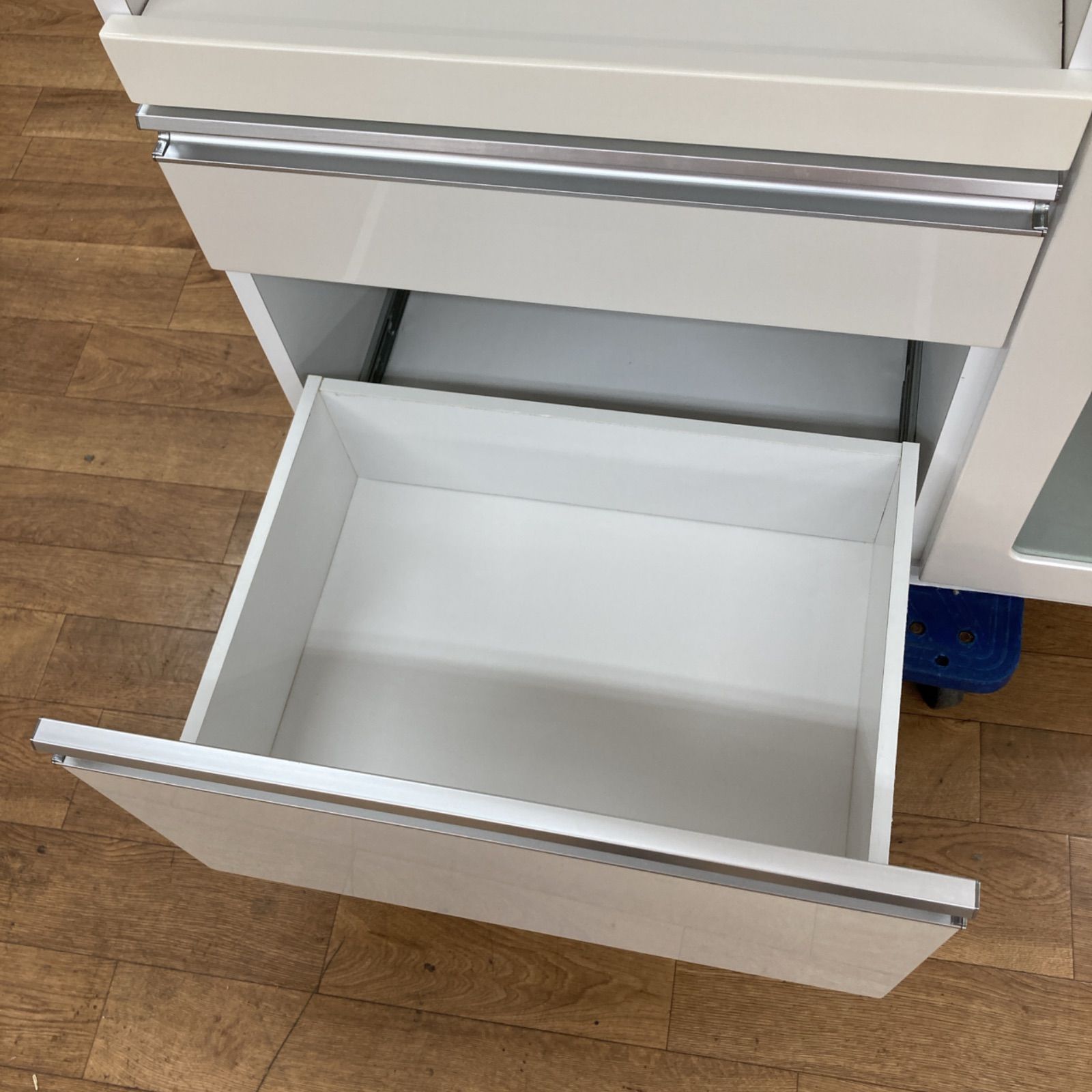 キッチンカウンター 食器棚