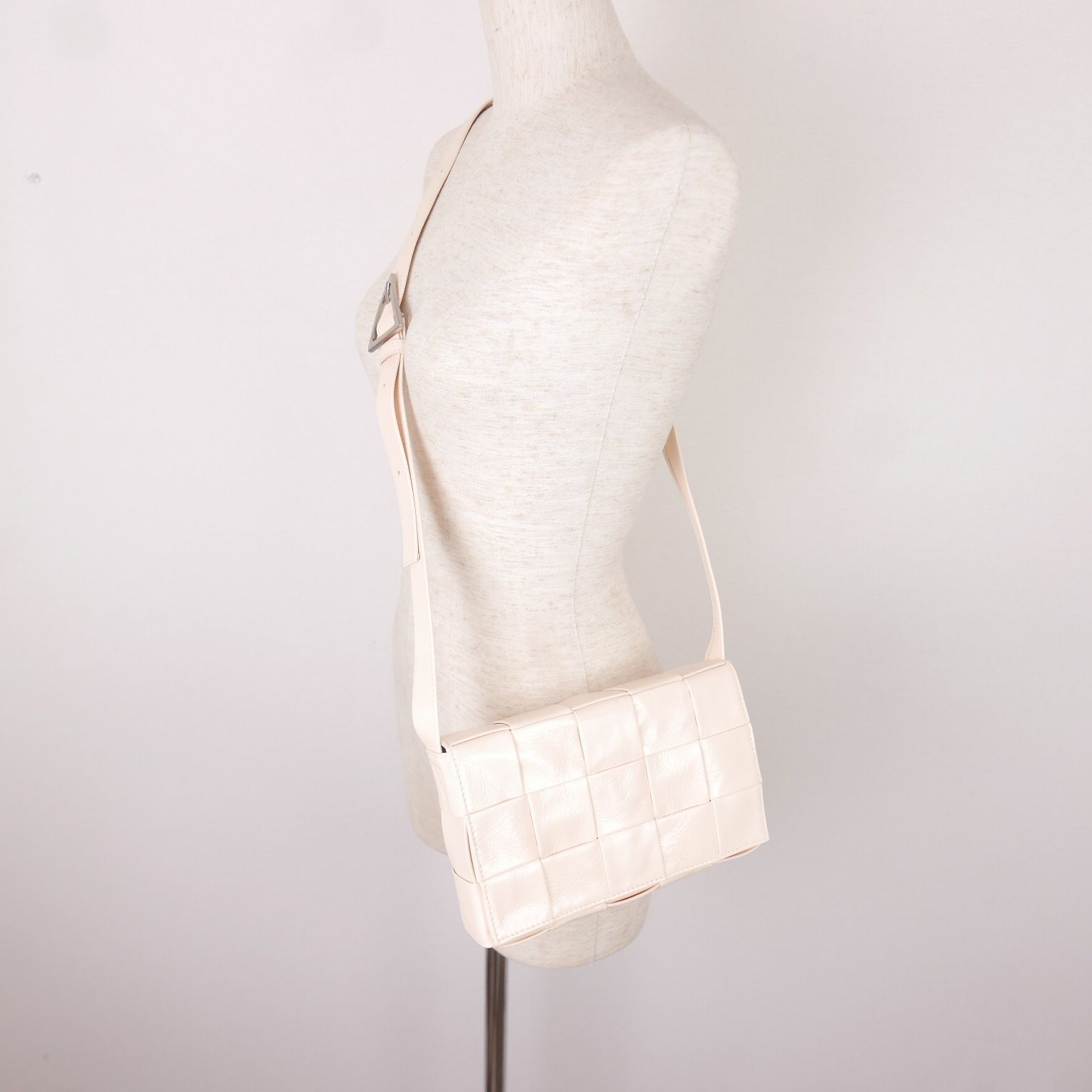 BOTTEGA VENETA ボッテガ ヴェネタ CASSETTE BAG MELON WASHED 