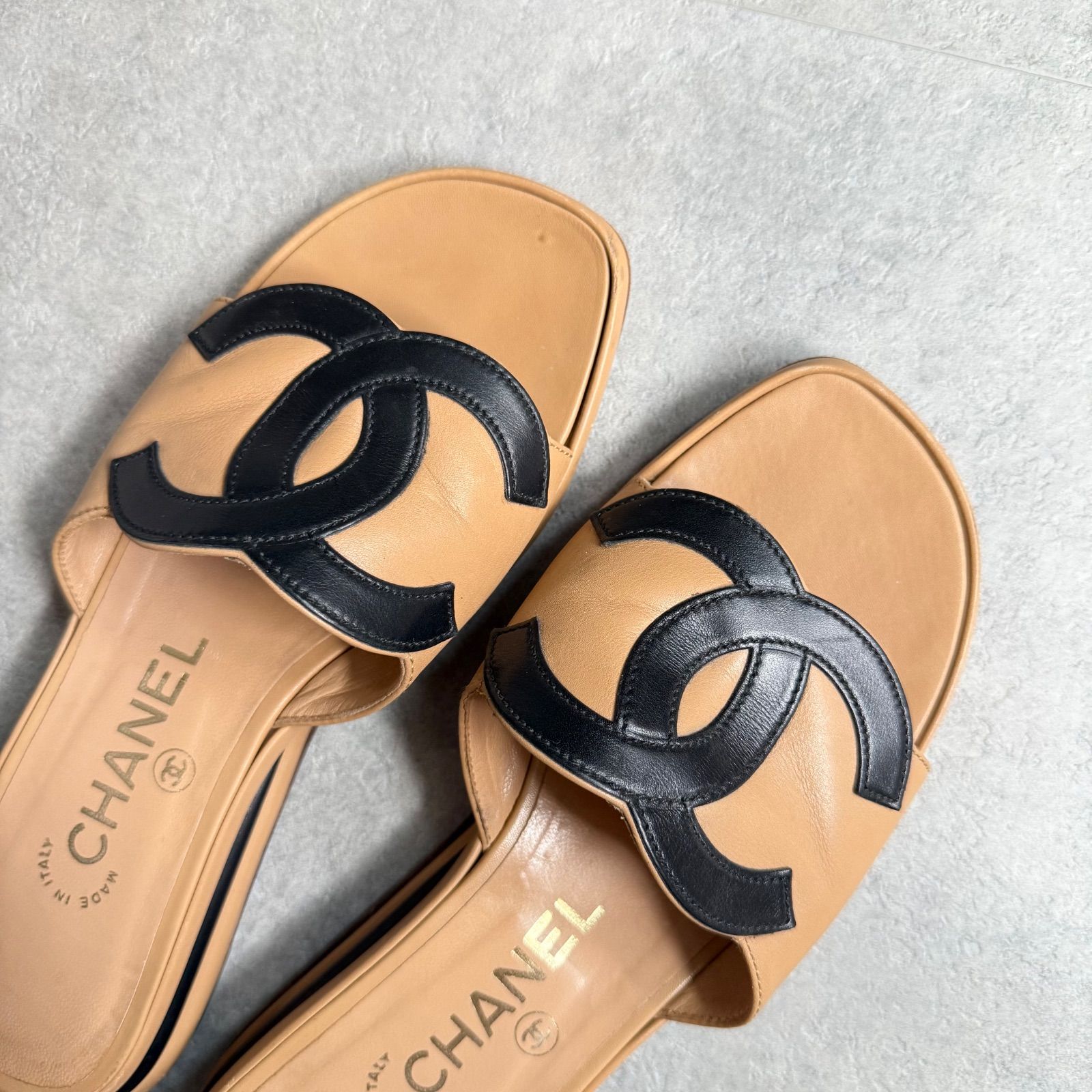 CHANEL シャネル ココマーク スライドサンダル レザー ベージュ