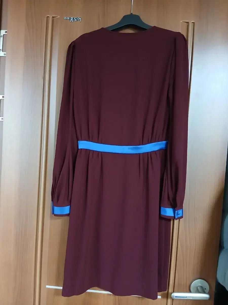DVF