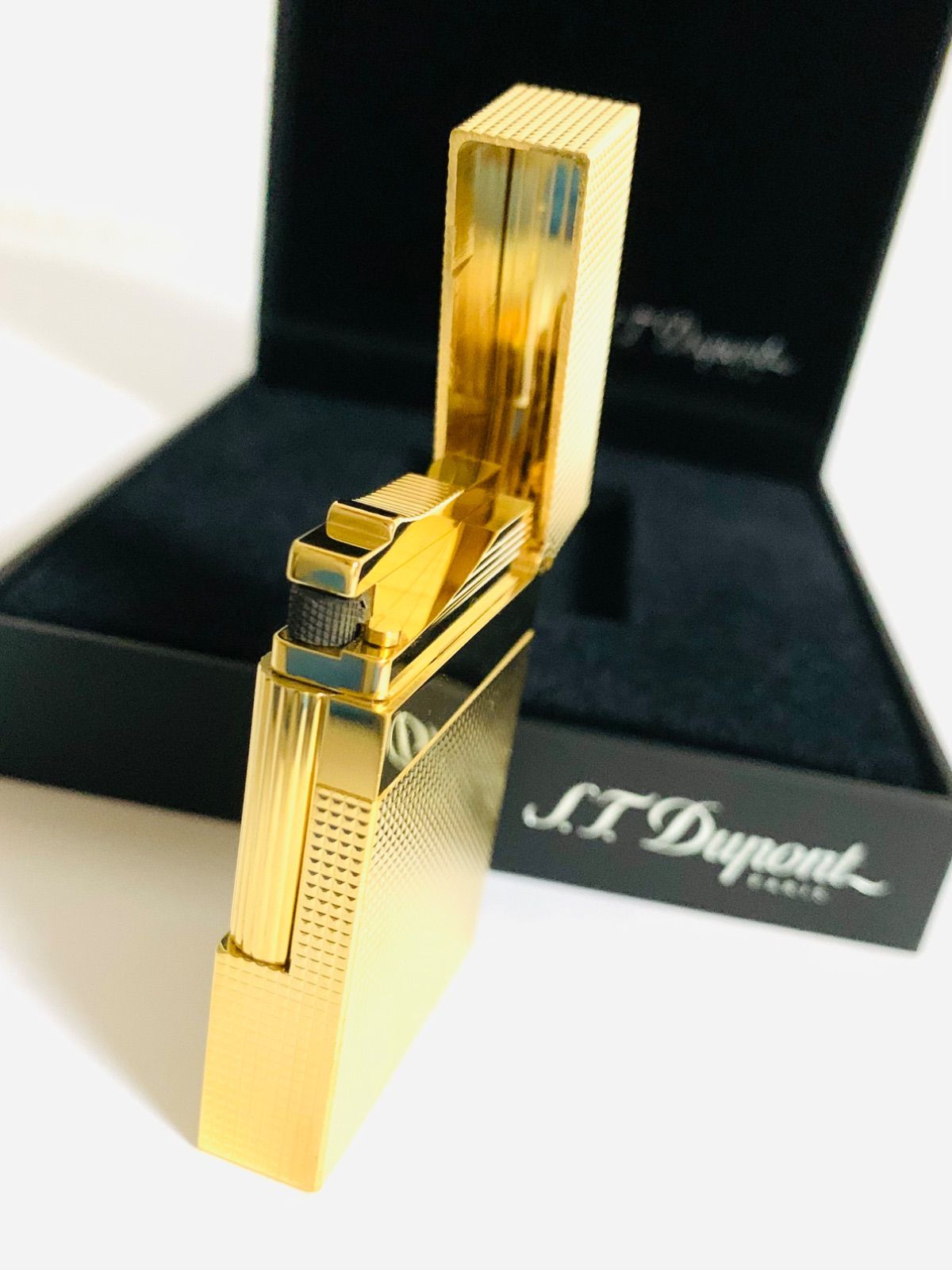 デュポンライターゴールド色・新品同様・美品・花火確認・スイス製