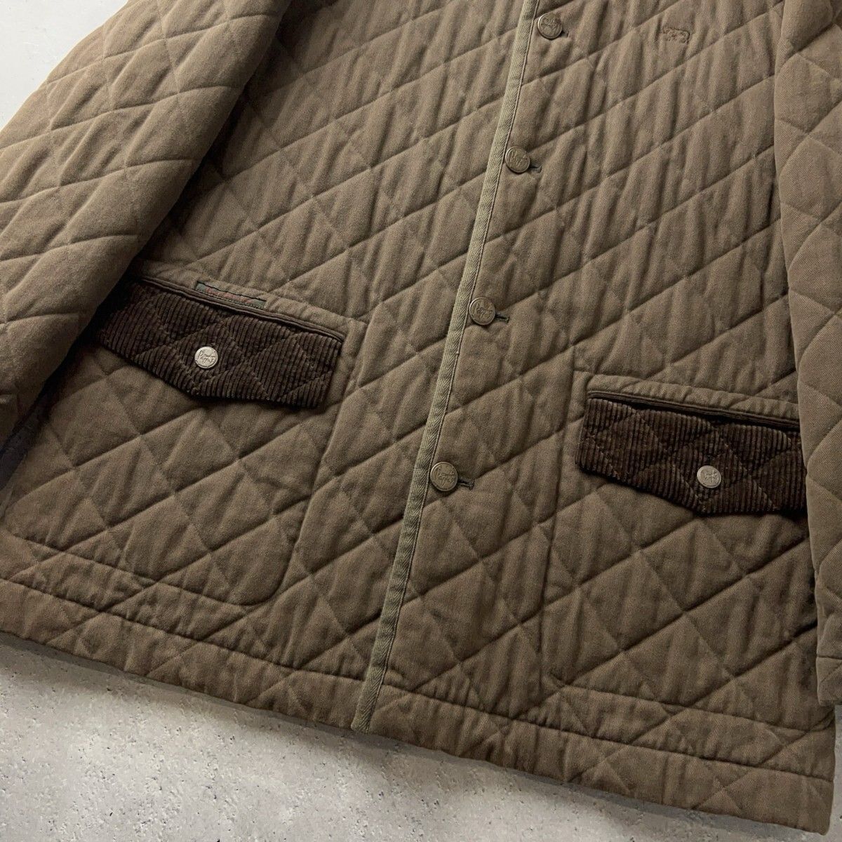 美品 PAPAS パパス / 裏地 総柄 中綿入り キルティング