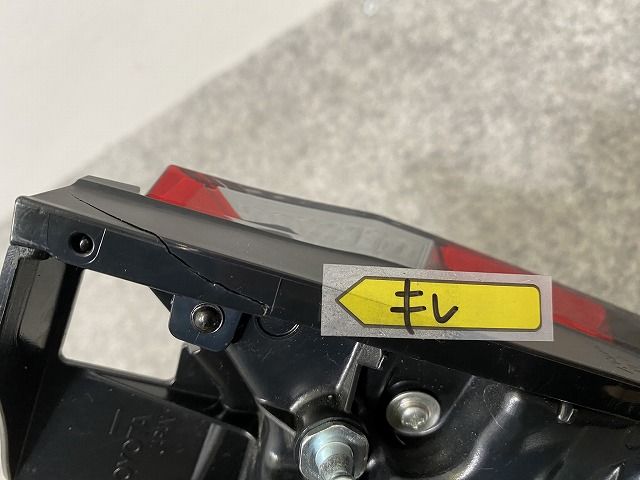 ノア NOAH 90系/MZRA90W/MZRA95W ハイブリッド/ZWR90W/ZWR95W 純正 左