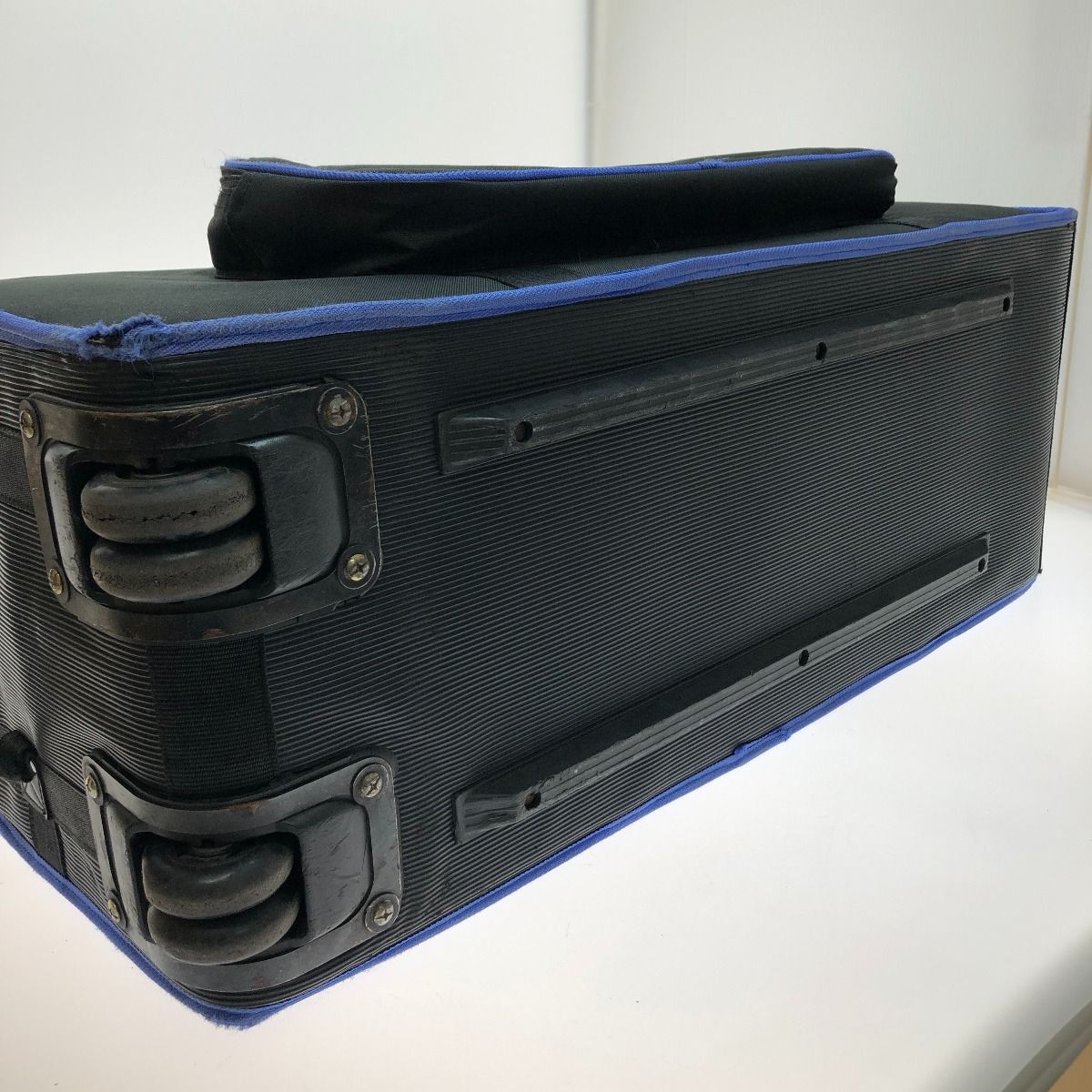 □□Hughes & Kettner ヒュース＆ケトナー アンプヘッド セミハード 