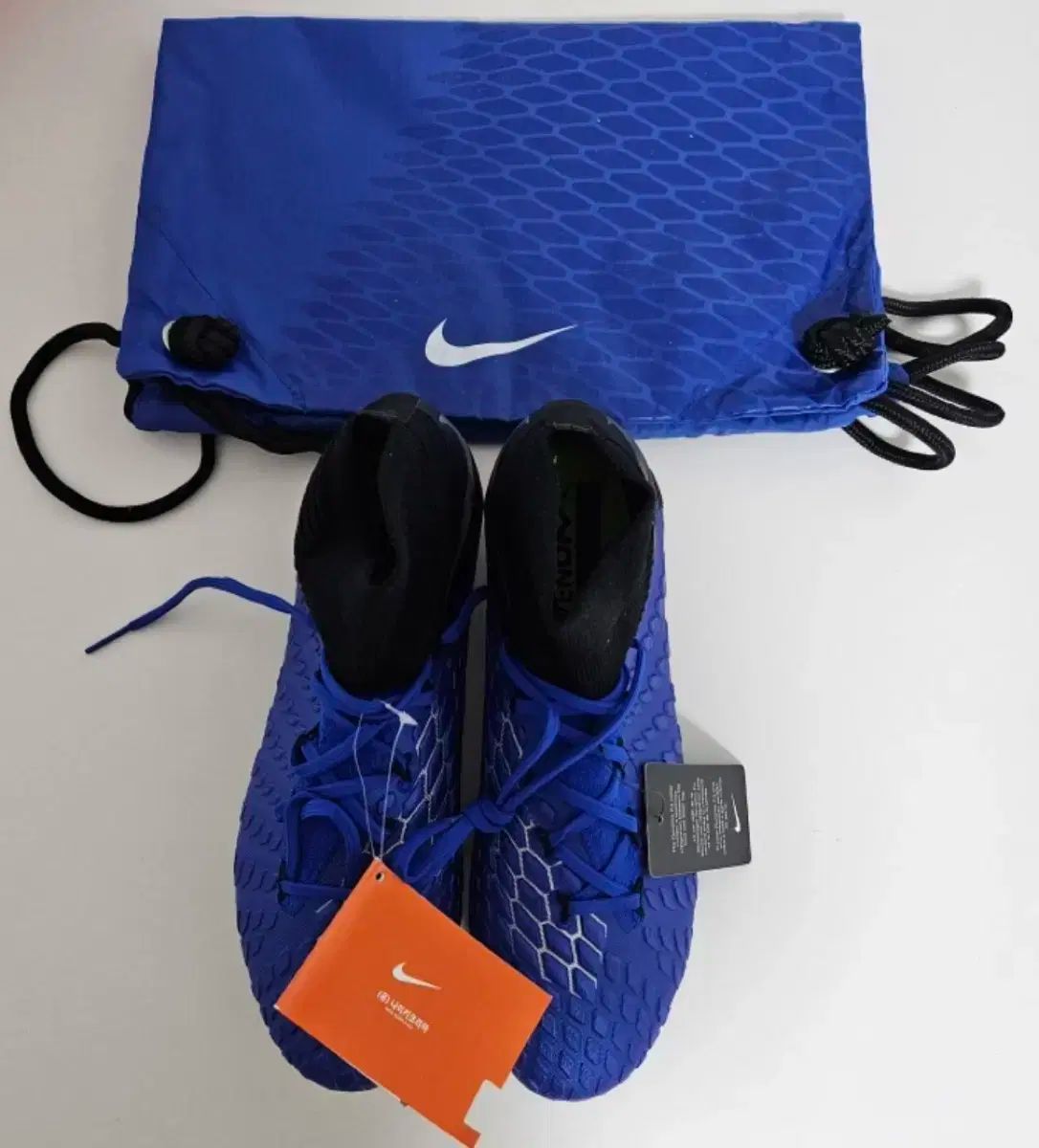 NIKE ナイキ サッカーシューズ ハイパーヴェノム ファントム 3 エリート FG 250 サイズ