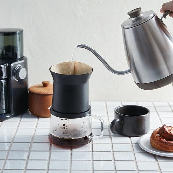 siroca コーン式全自動コーヒーメーカー SC-C122 ステンレスシルバー Amazon | siroca コーン式全自動コーヒーメーカー SC-C122