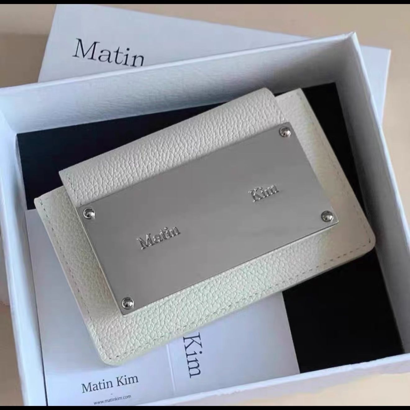 新品 MATIN KIM マーティンキム 大人気 韓国 折りたたみ財布