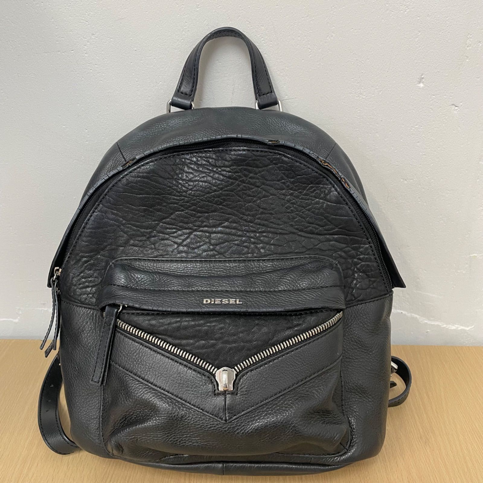 □ DIESEL ディーゼル リュック バックパック ジップ ファスナー