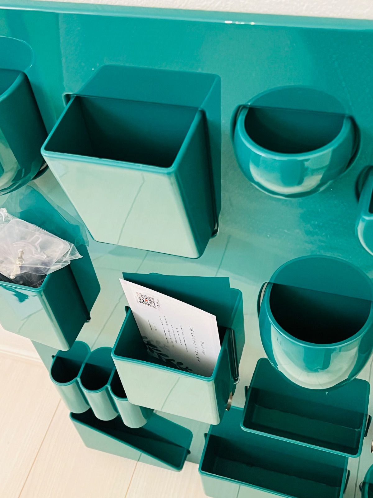 新品】ウォールシェルフ ウーテンシロ グリーン リプロダクト vitra