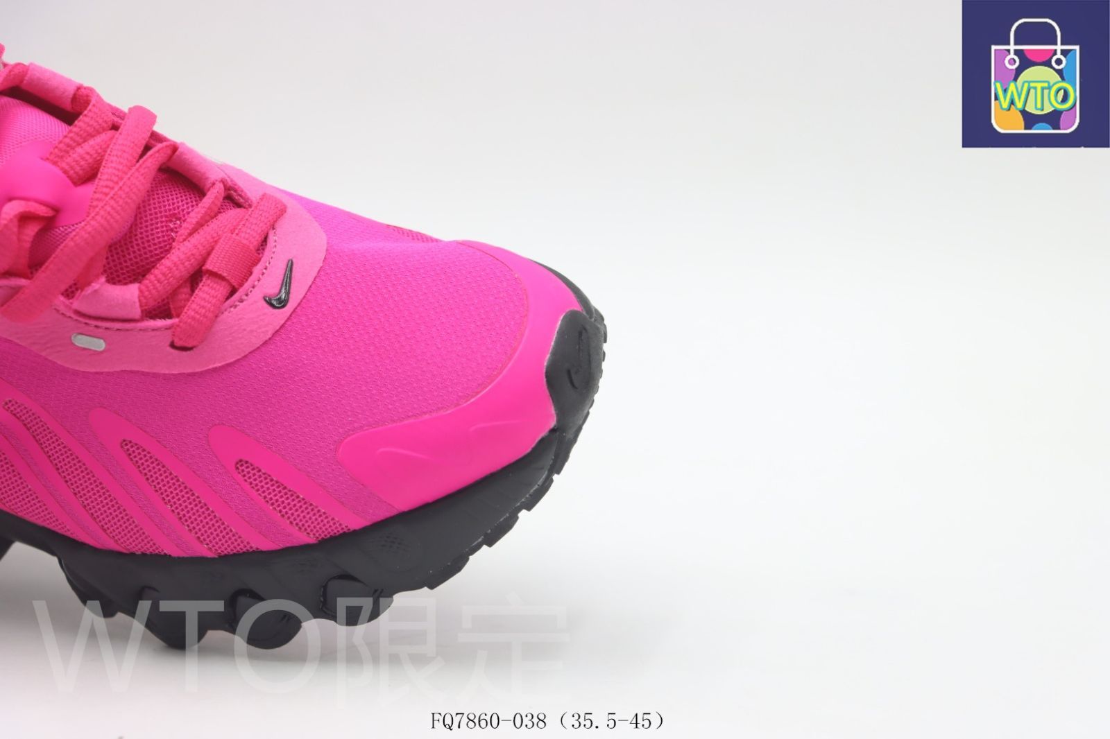 Nike ランニングシューズ ピンク/ブラック28.0cm Nike ランニングシューズ ピンク/ブラック28.0cm ナイキ