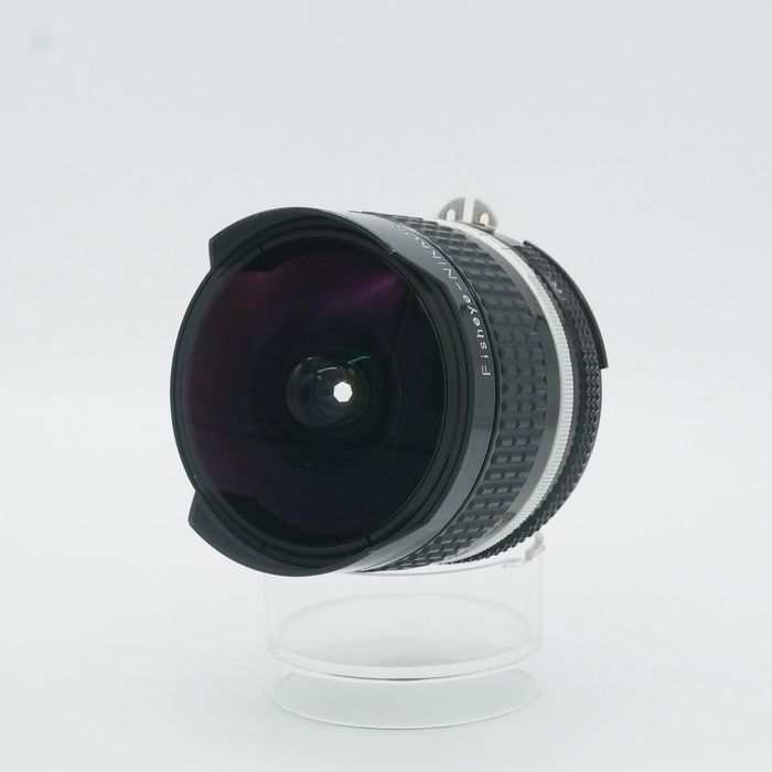 【中古】Nikon 16mm f/2.8D フィッシュアイレンズ AI AF Fisheye-Nikkor 16mm f/2.8D 中古価格比較 - 価格.com
