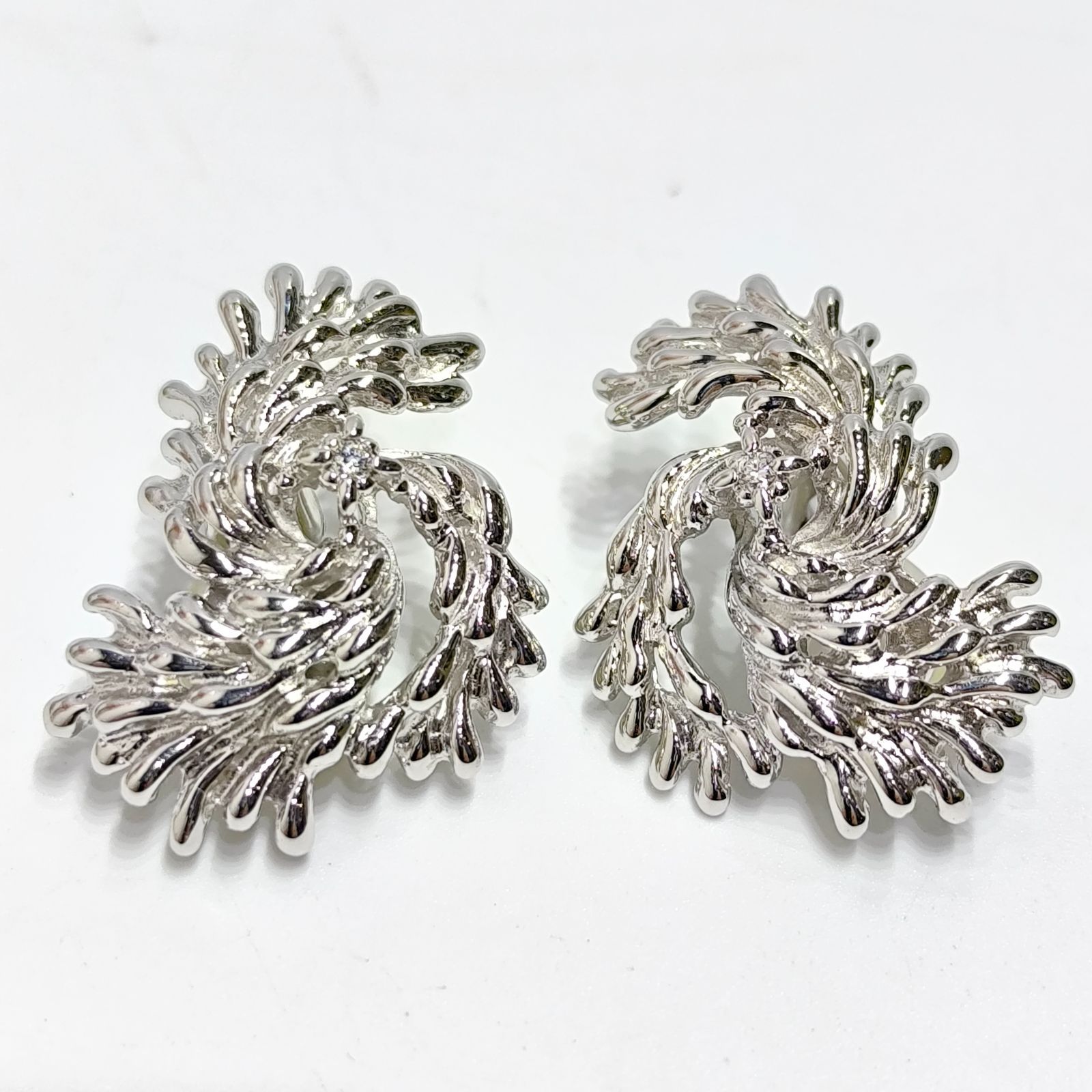 K18WG ダイヤモンド モチーフイヤリング 愛 作 日本人作家