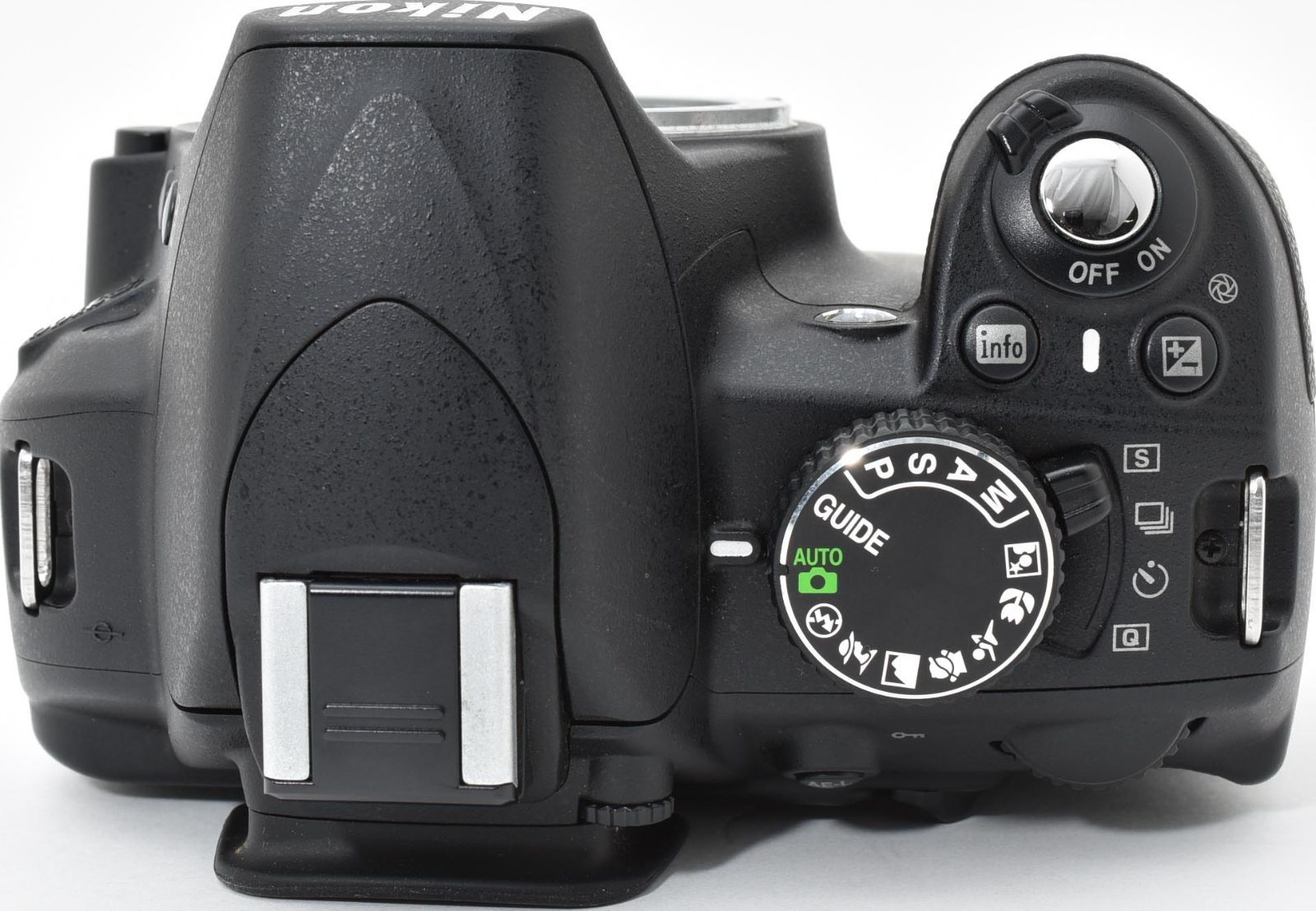 J23[6992]6 ニコン Nikon D3100 ボディ 【ショット数 10,058回