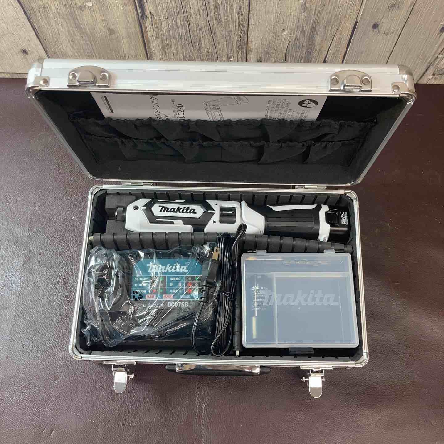 コードレスペンインパクトドライバー TD022DSHXW