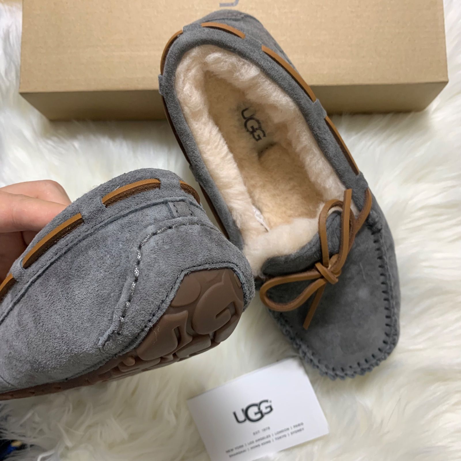 人気の福袋 円高還元 新品、未使用 新品 UGG アグ DAKOTA ダコタ