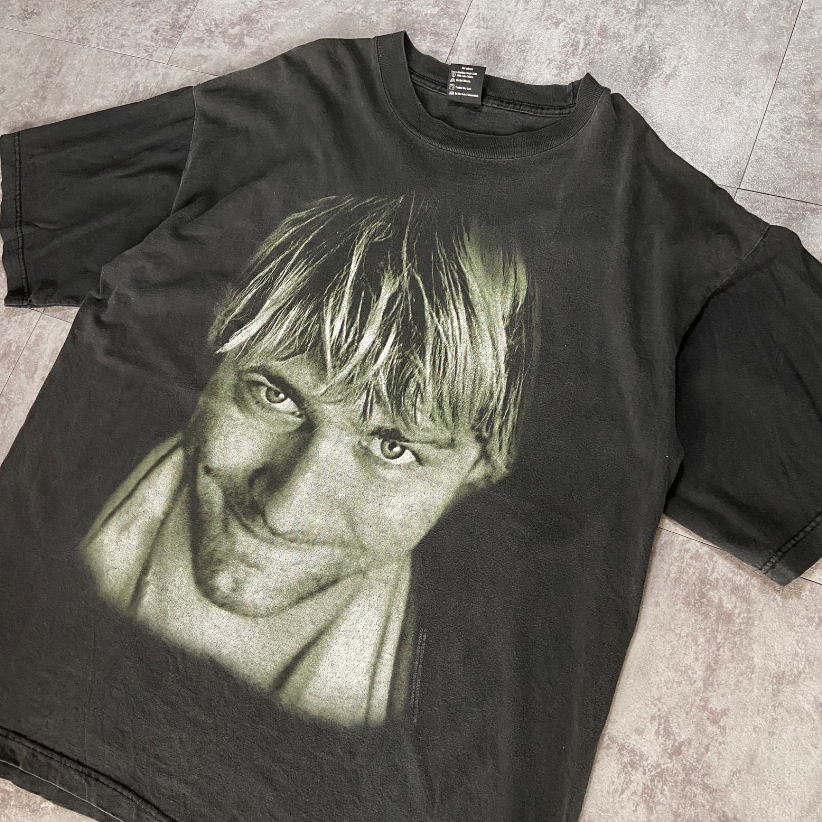 1998 giant 製カートコバーンTシャツM Kurt Cobain NIRVANA 【公式通販】