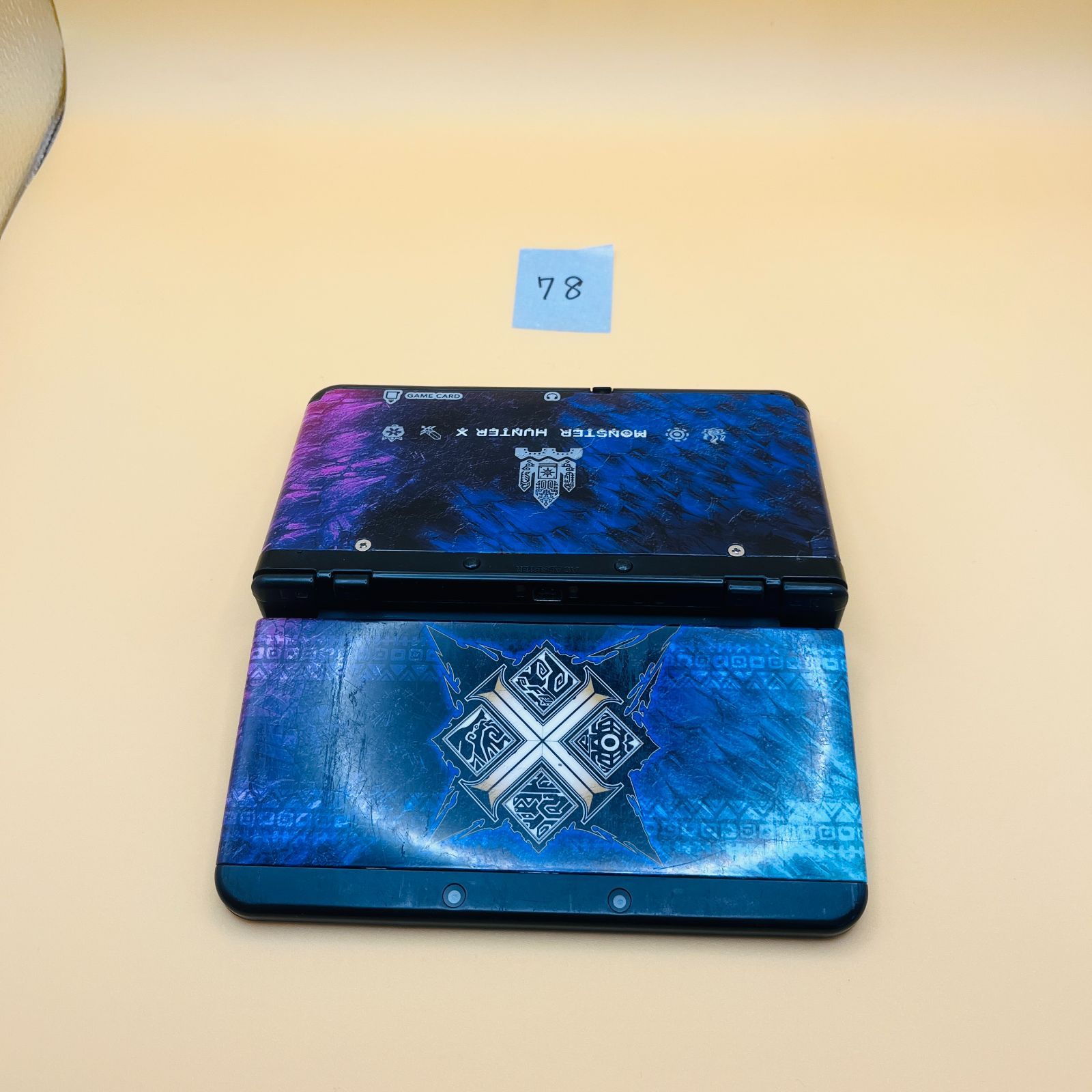 ◇78 【通電OK】New 3DS ブラック ＋ きせかえプレート No.065