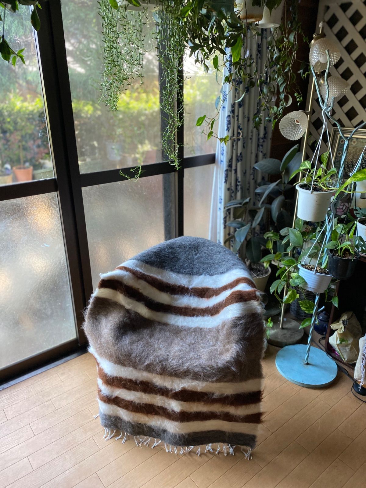 椅子やソファやテーブルにも