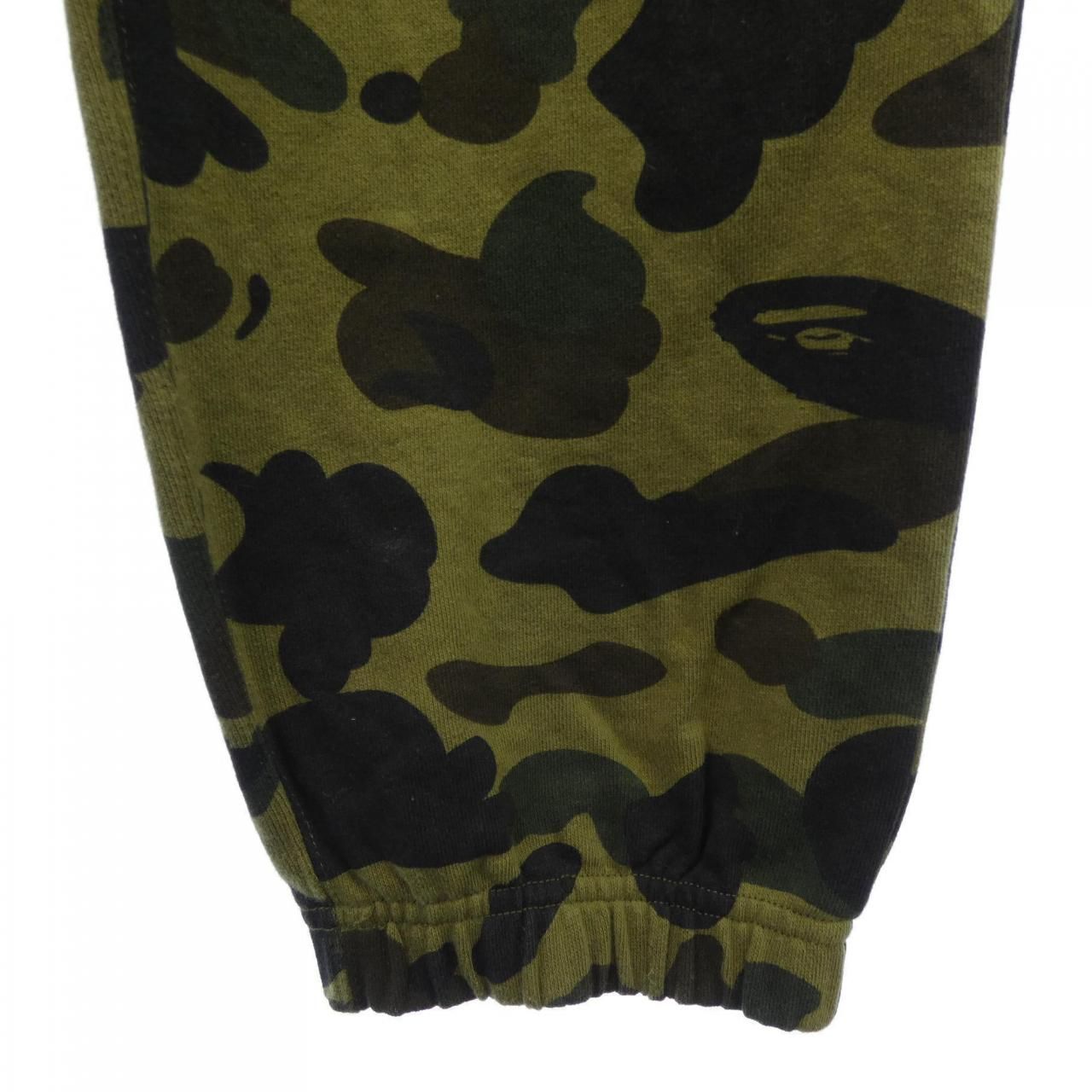 アベイシングエイプ A BATHING APE パンツ - メルカリ