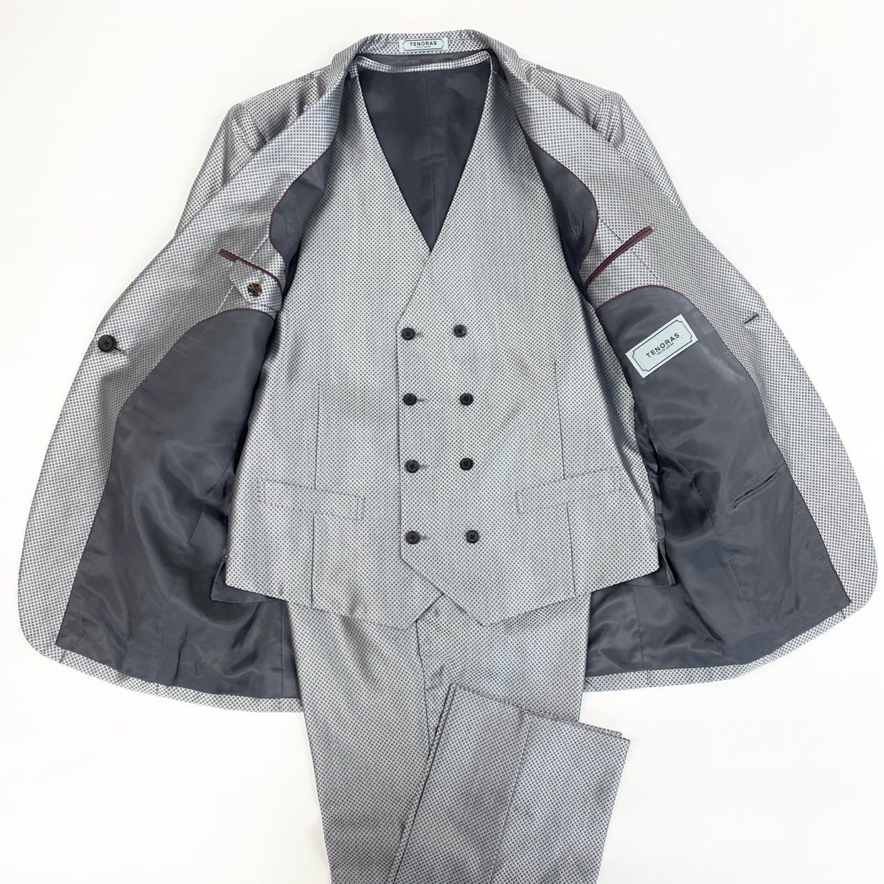 茶道具　薩摩焼　橋本陶王山作　色絵金彩　磬の図　茶碗　共箱　V　7121 茶道具 薩摩焼 橋本陶王山作 色絵金彩 磬の図 茶碗 共箱 V