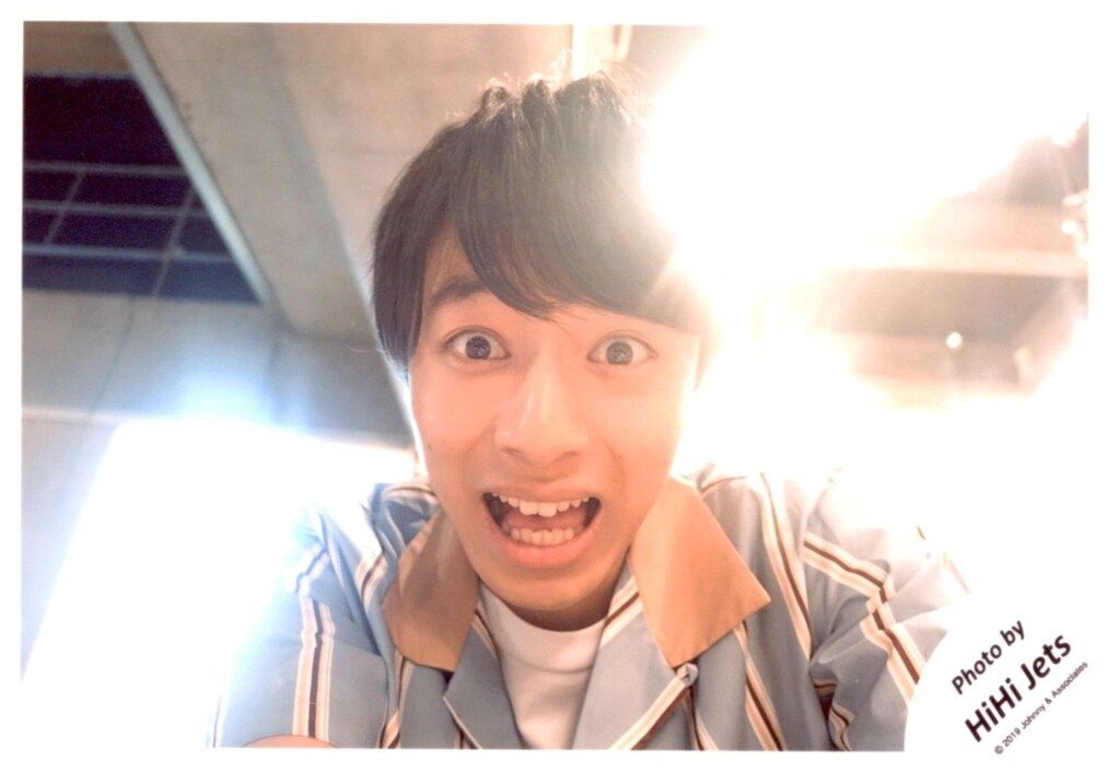 作間龍斗　公式写真　2019 - 2020 セルフィー HiHi Jets 19年セルフィー企画 作間龍斗 公式写真 *1枚 - メルカリ