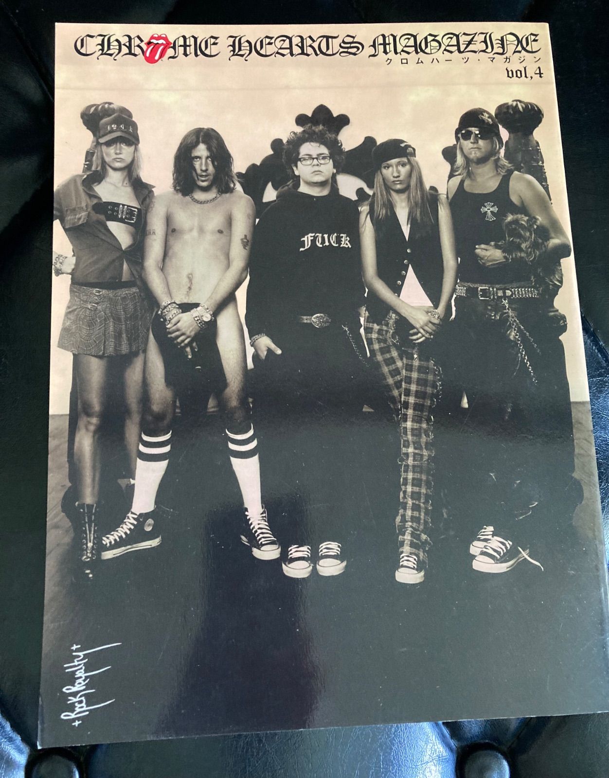 CHRONIC HEARTS MAGAZINE クロムハーツマガジン全巻 CHRONIC HEARTS MAGAZINE クロムハーツマガジン全巻 - メルカリ