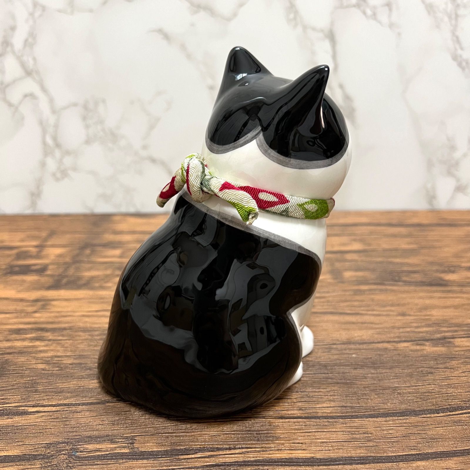 招き猫 置物 ハチワレ 陶器 縁起物 招き猫 うちの招き猫(ぶち) ブチ猫 ハチワレ 薬師窯 左手