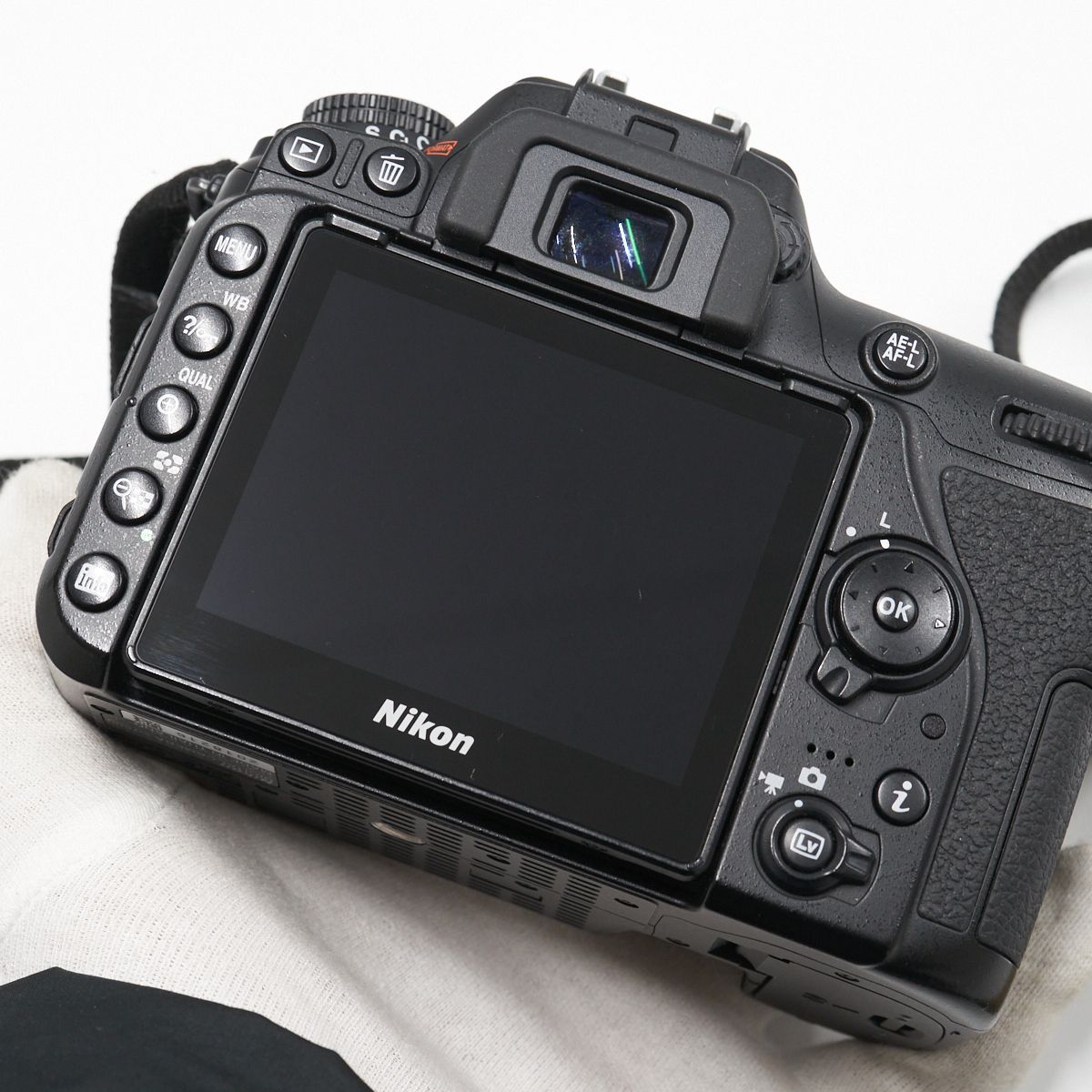 Nikon D7500 ボディ USED超美品 デジタル一眼 APS-C 完動品