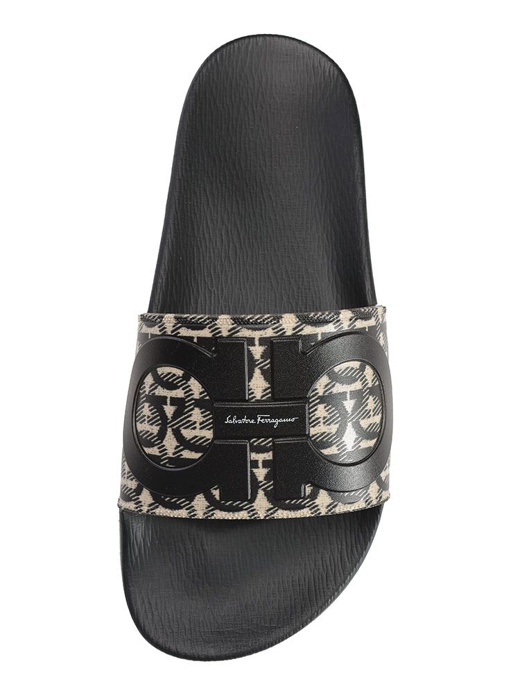 【FERRAGAMO】ロゴ刺繍スライド 楽天市場】フェラガモ FERRAGAMO スライドサンダル マルチカラー