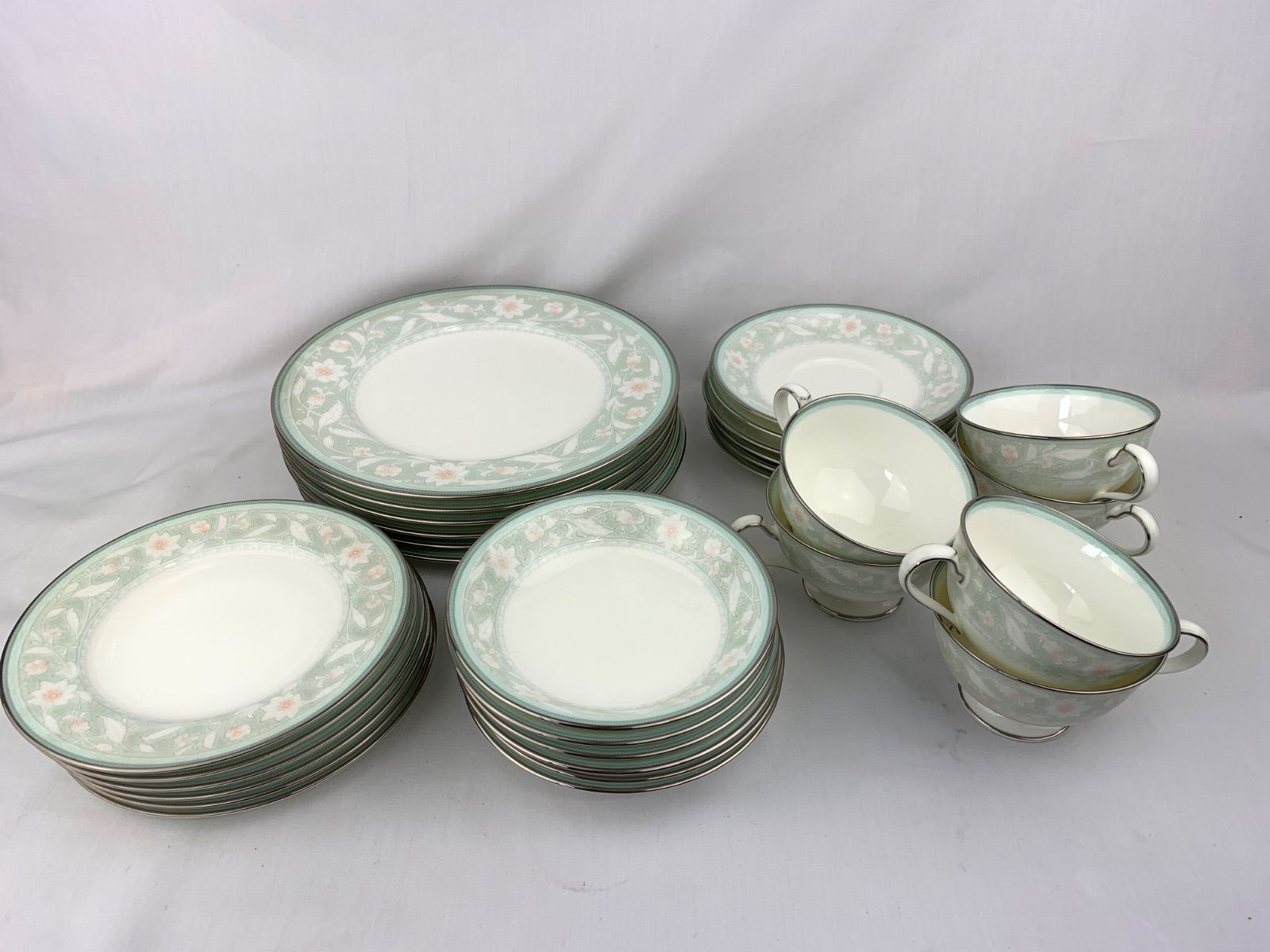 1511.ノリタケ フェアモント サラダプレート5枚 ケーキプレート5枚 大皿6枚 カップ-ソーサー6客