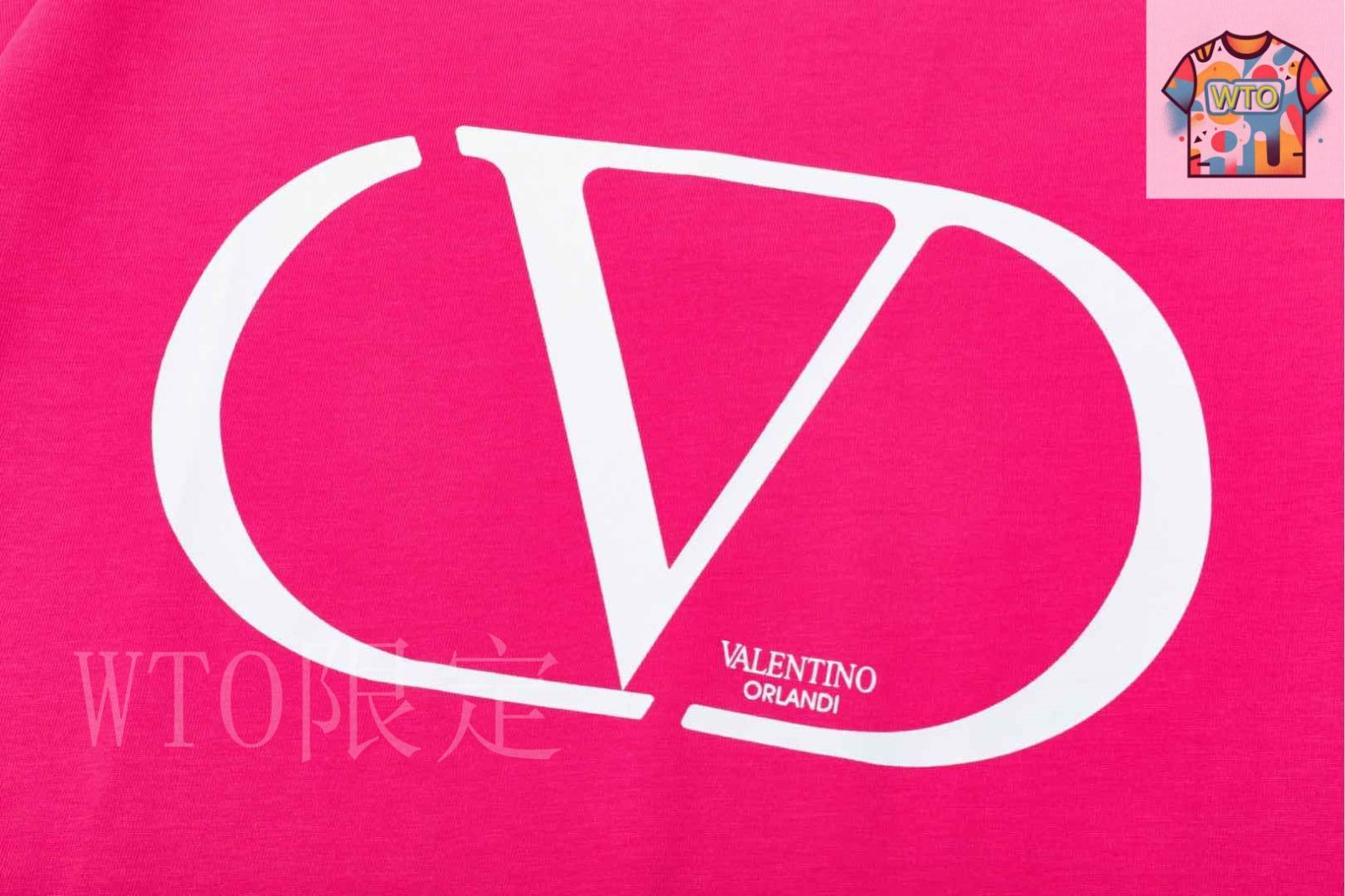 今日特価】VALENTINO Logo Print ピンク T シャツ - メルカリ