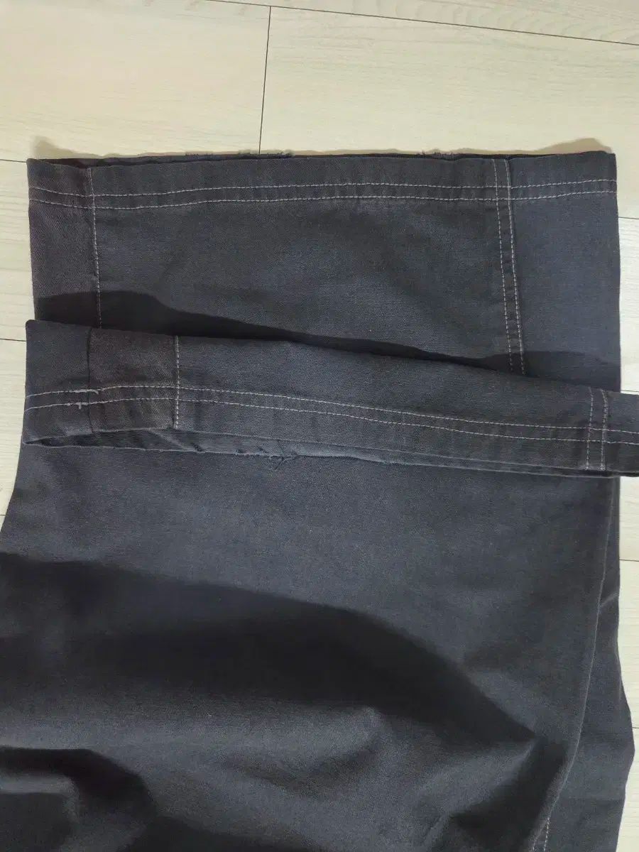 ダークネイビー