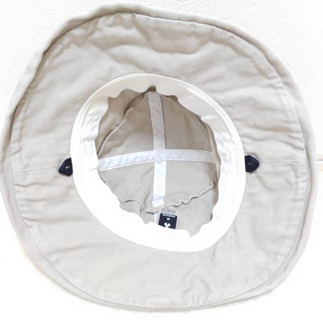 大特価！ オールシーズン対応◎ mont-bell モンベル バケットハット キャップ 帽子 アウトドア キャンプ トレッキング 野外フェス 山登り 登山 キャンバス生地 バケハ グランピング メンズ レディース ユニセックス 男女兼用 ベージュ M M36416ji