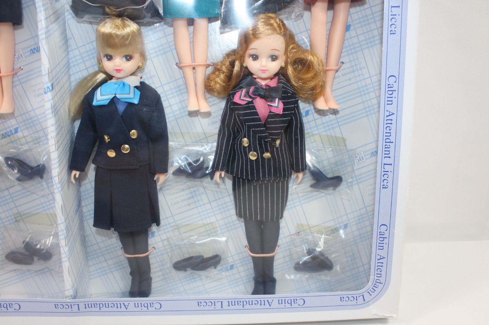 A1670・ANA 50周年記念 キャビン・アテンダント リカちゃん 8体