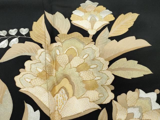 平和屋着物○豪華黒留袖 佐賀錦 駒刺繍 更紗花唐草文 金彩 正絹