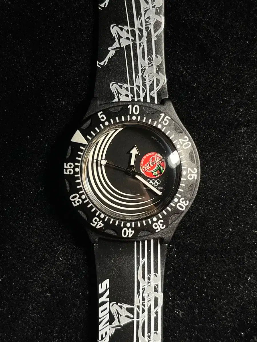 【雷市場（ポンジャン）商品韓国直送】 Coca ー Cola 2000 Sydney Olympics Watch