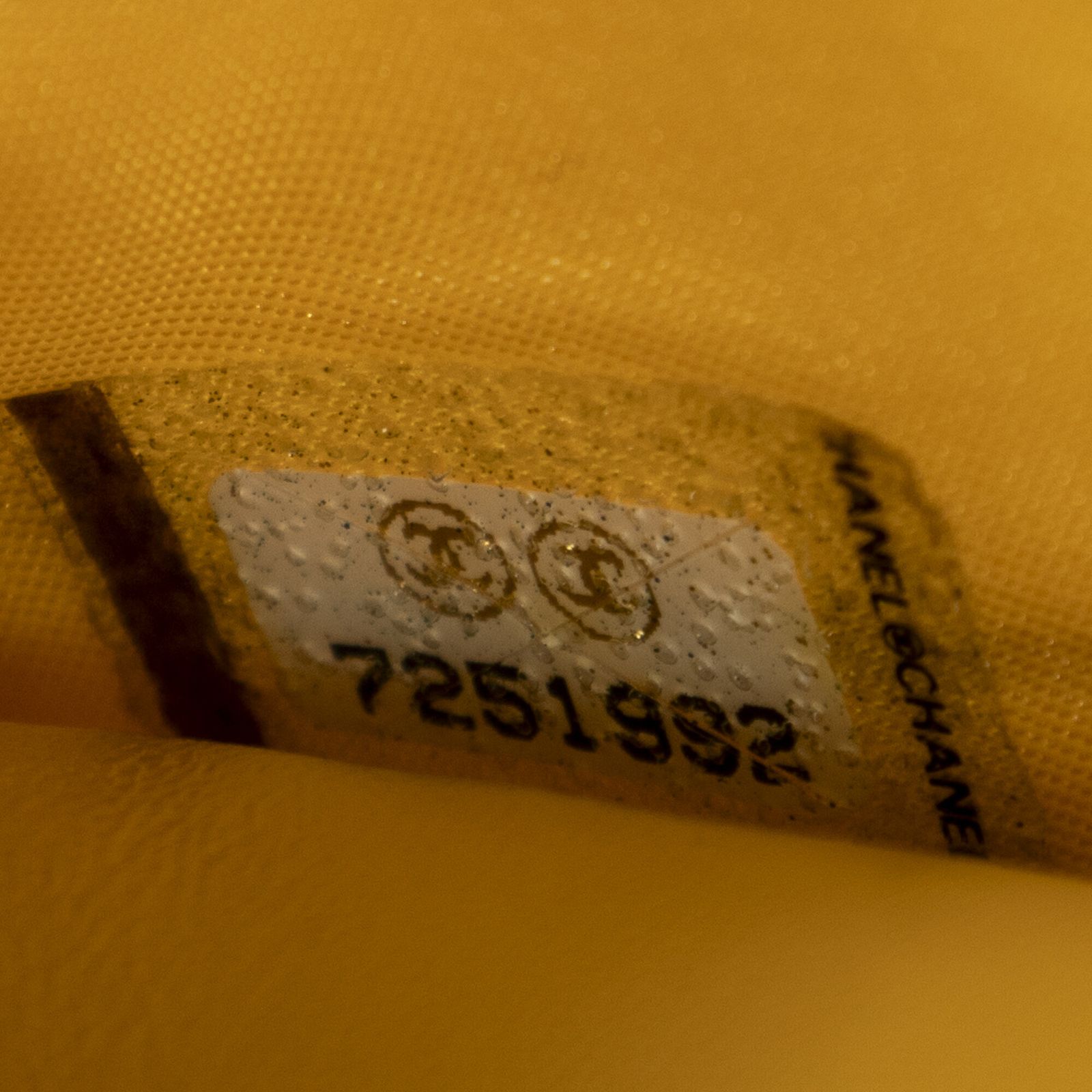 チェーン黄色トラベルライン