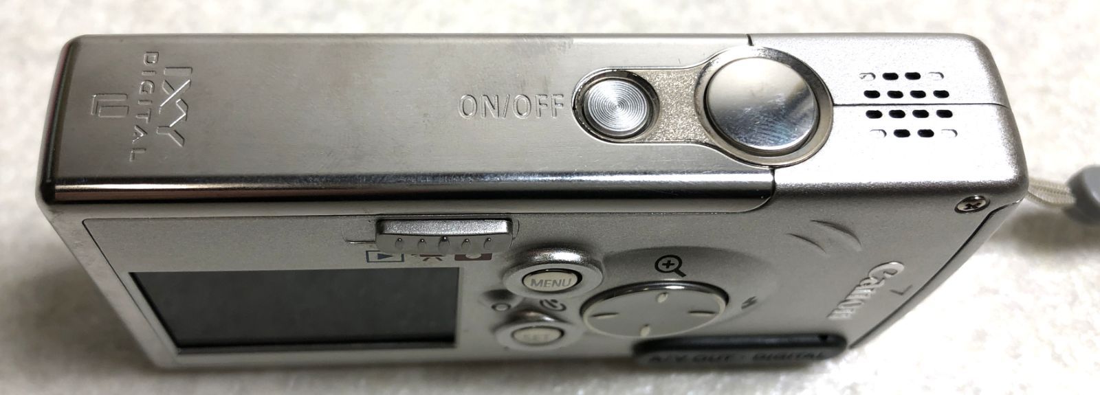 【訳アリ】 Canon IXY DIGITAL 70 キャノン　デジカメ　カメラ DH1010】訳アリ Canon キヤノン IXY DIGITAL L デジタルカメラ