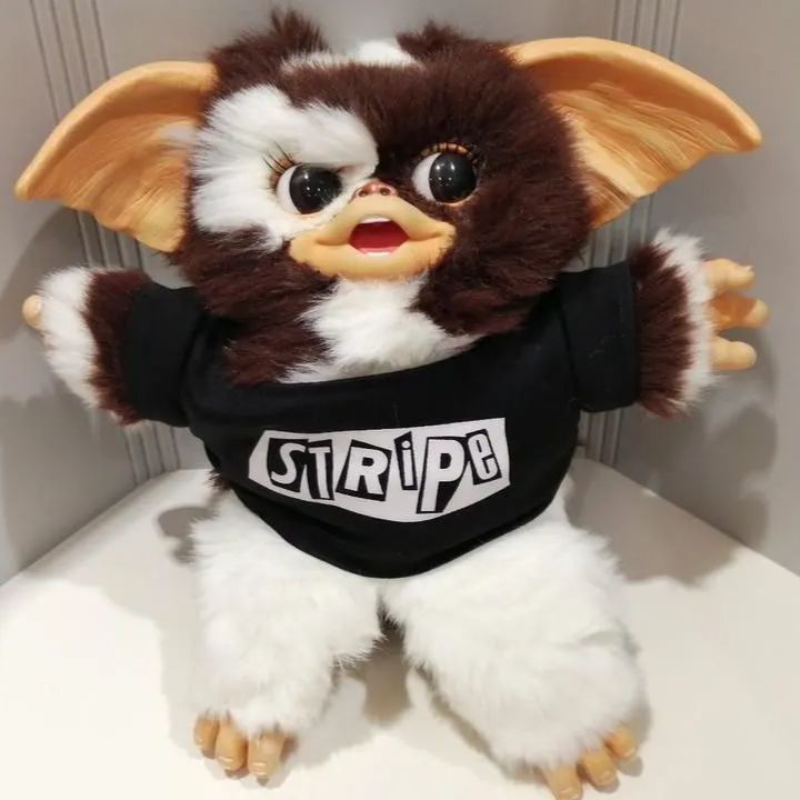レア OVER THE STRiPES ギズモ フィギュア 人形 OVER THE STRiPES gizmo ギズモ グレムリン フィギュア フィギュア