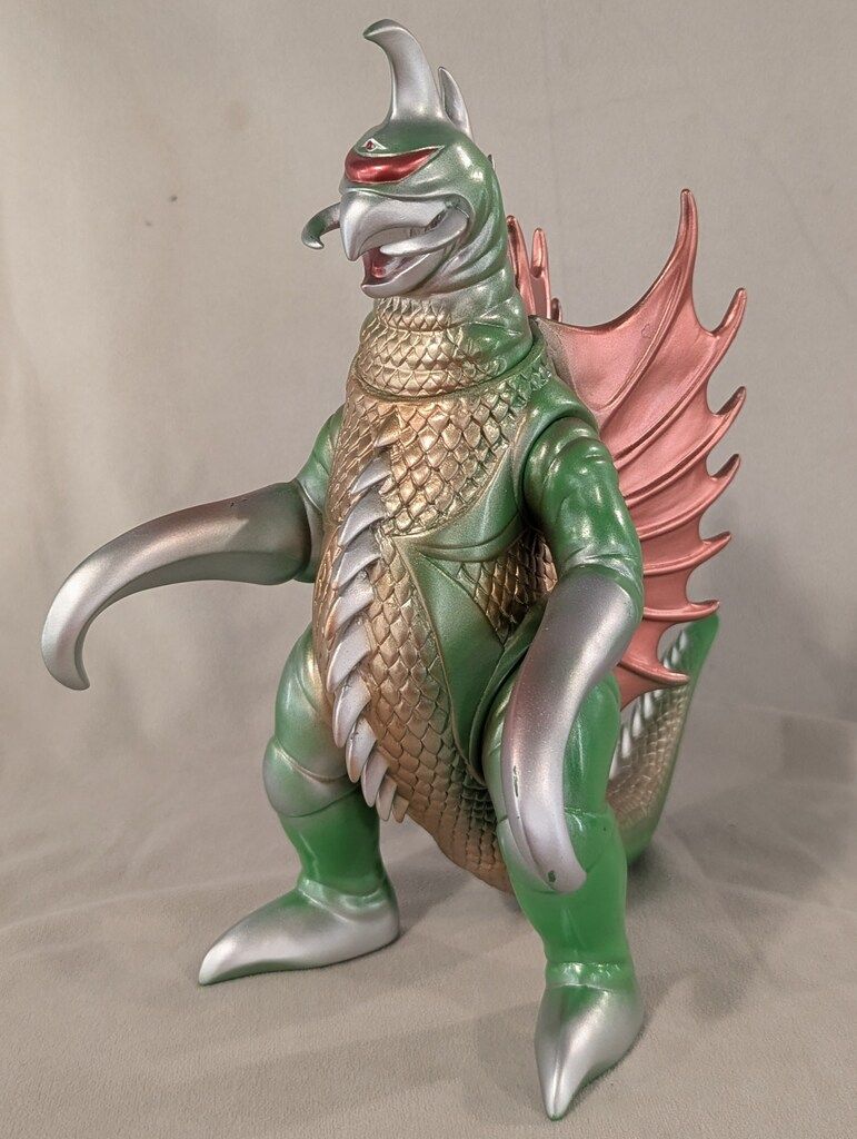 マルサン ガイガン 450 ブルマァク公認 1972彩色 Ver. 35cm マルサンの「ガイガン450」で「ブルマァク公認1972彩色Ver