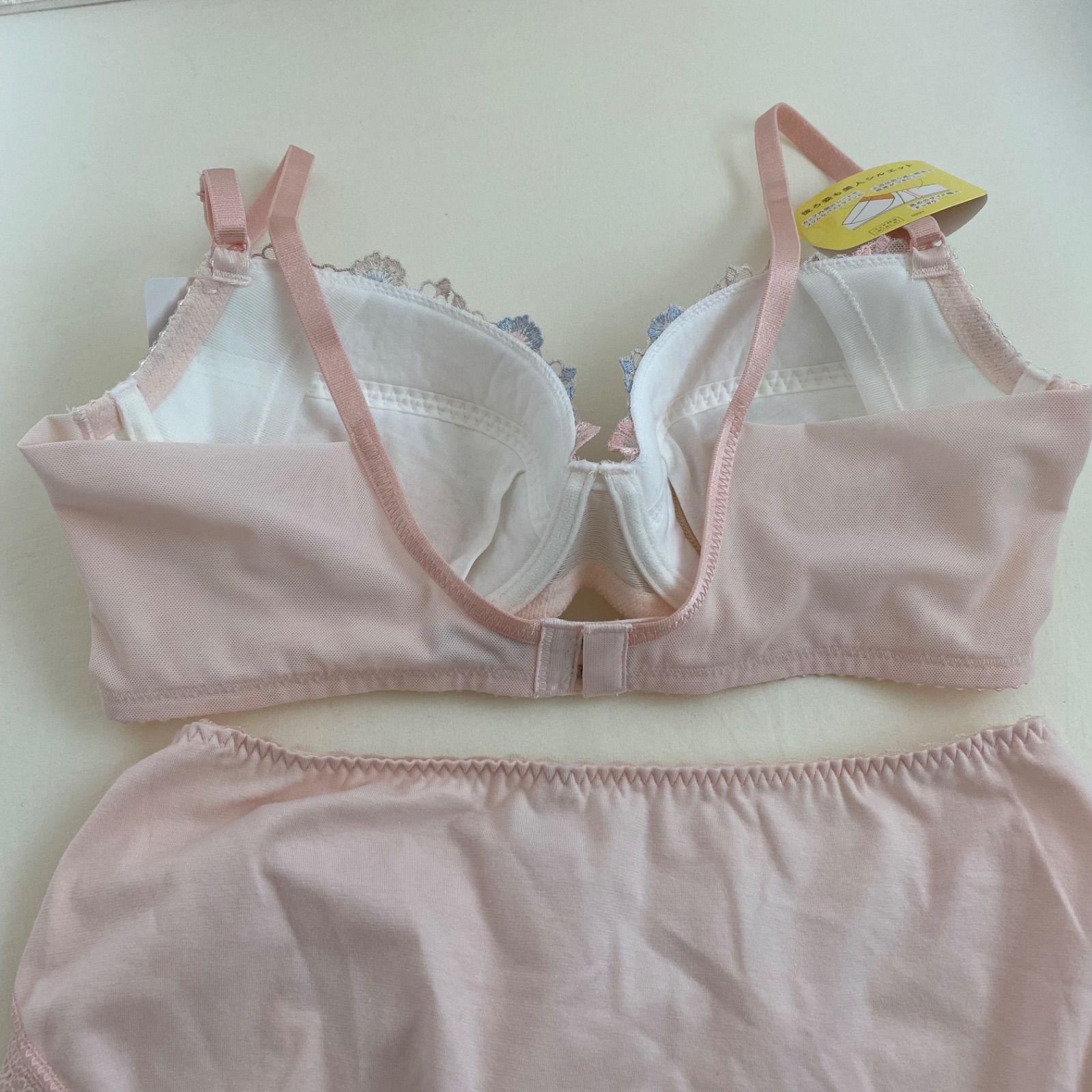 【匿名配送】Wacoal ブラジャー ショーツC75 L Wacoal ワコールブラジャーショーツ上下セット 女神のヒミツC75