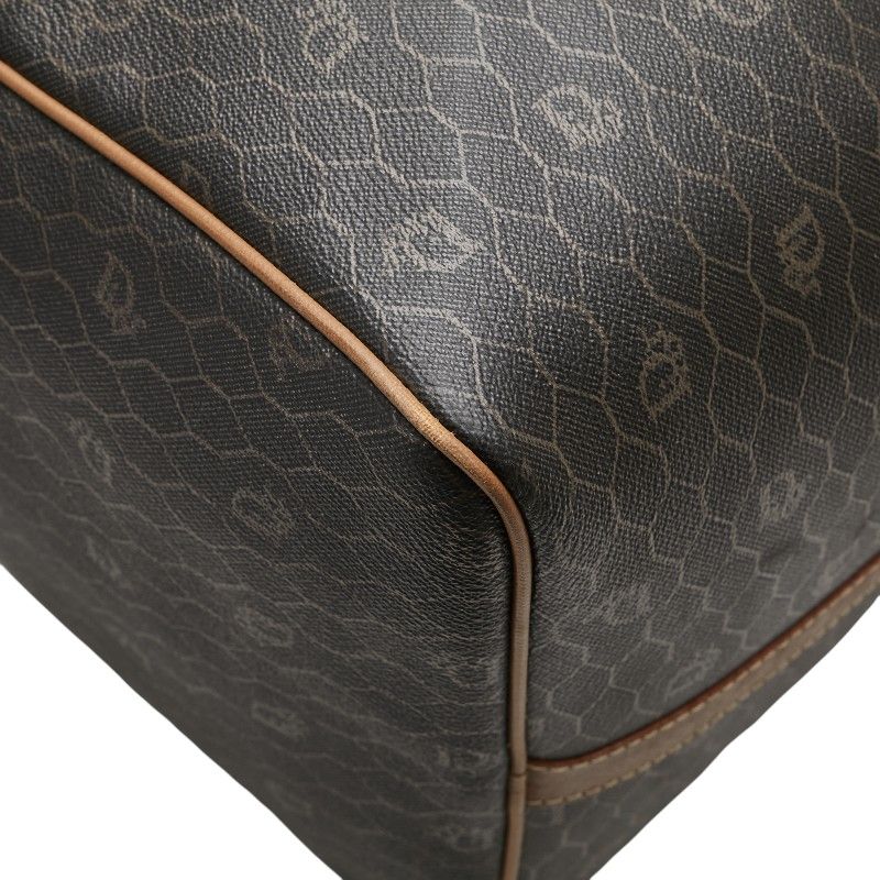 トラベルバッグ