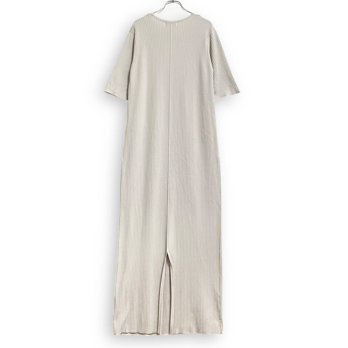 リブワンピース