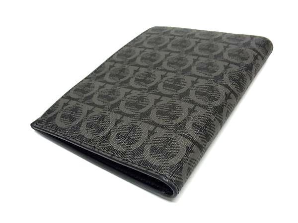 フェラガモ パスポートケース フェラガモ パスポートケース